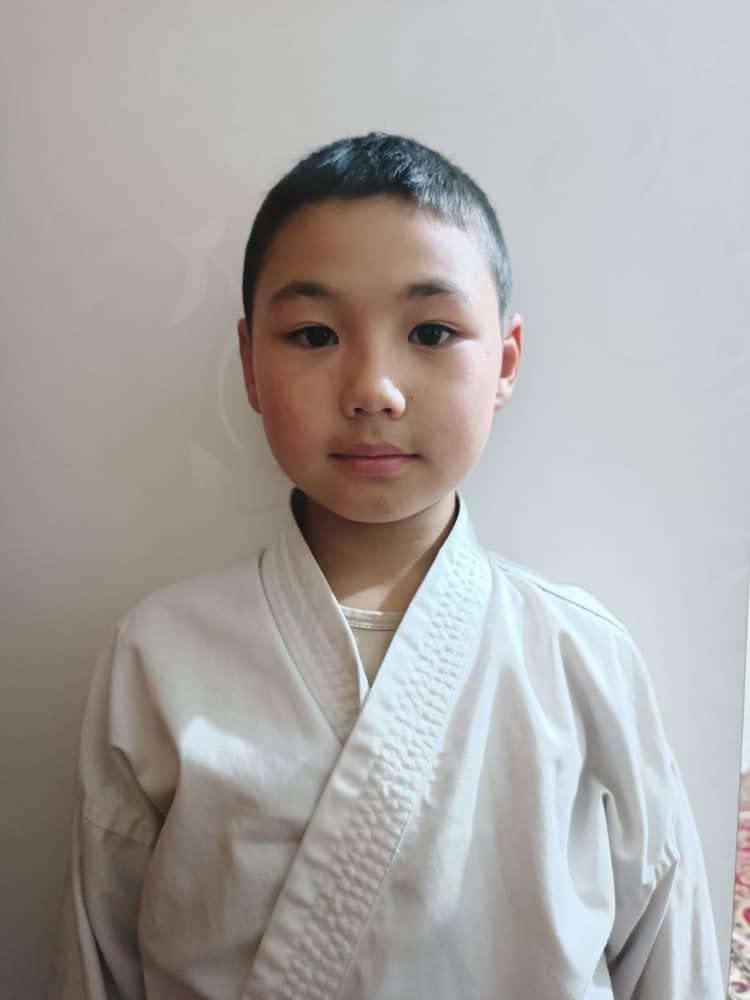 Али Т.
